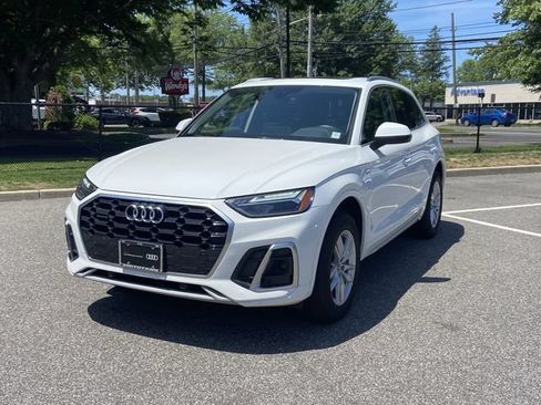 Used 2023 Audi Q5 2.0T Premium w/ Convenience Package AWD/4WD image 8