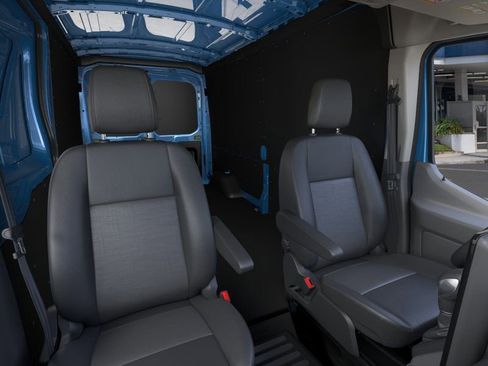 New 2026 Ford Transit 250 148 Medium Roof w/ Load Area Protection Package RWD image 10