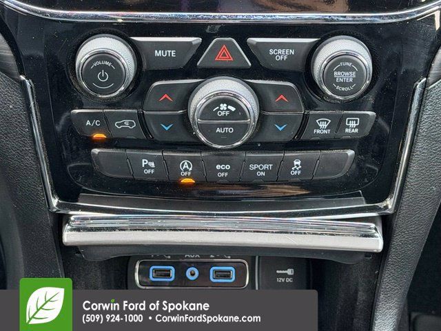Used 2019 Jeep Grand Cherokee Altitude AWD/4WD image 28