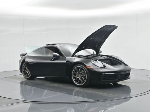 Used 2023 Porsche 911 Carrera image 34