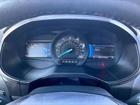 Used 2024 Ford Edge SEL image 25