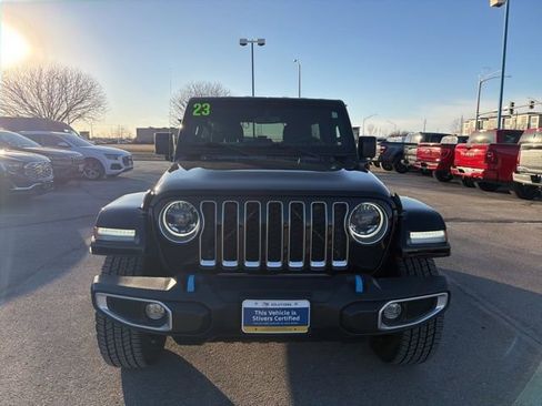 Used 2023 Jeep Wrangler Unlimited Sahara w/ Cold Weather Group image 10