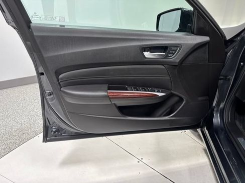 Used 2016 Acura TLX FWD image 11