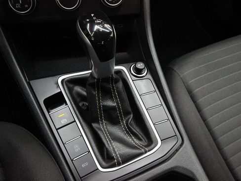 Used 2024 Volkswagen Jetta S FWD image 19