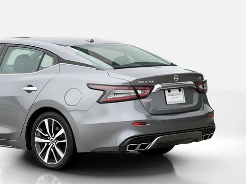 Used 2023 Nissan Maxima SV w/ Floor Mat Group image 8