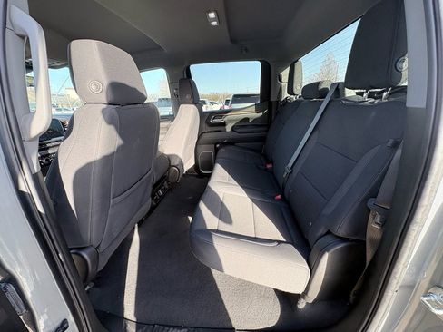 Used 2025 Chevrolet Silverado 1500 LT image 7