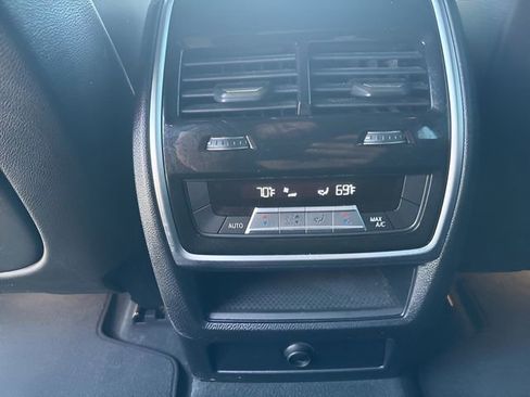 Used 2023 BMW X5 xDrive40i w/ Premium Package AWD/4WD image 32