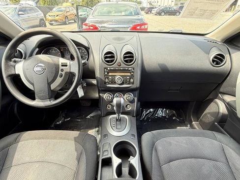 Used 2013 Nissan Rogue S AWD/4WD image 3