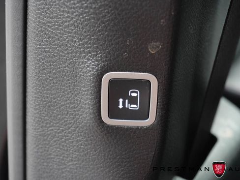 Used 2026 Chrysler Pacifica Select FWD image 7