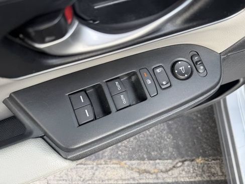 Used 2018 Honda CR-V EX image 10