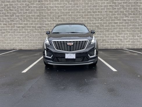 Certified 2025 Cadillac XT5 Premium Luxury image 9