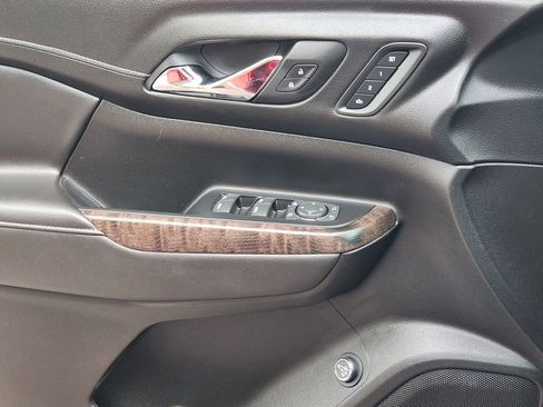 Used 2023 GMC Acadia Denali FWD image 13