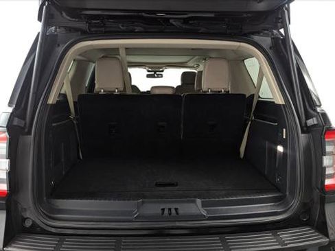 Used 2024 Ford Expedition Max Limited image 13