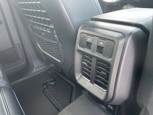 Used 2025 Ford Bronco Badlands AWD/4WD image 61