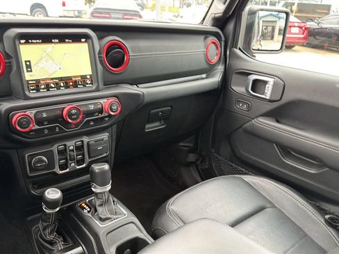 Used 2021 Jeep Gladiator Overland w/ Popular Equipment Package AWD/4WD image 60