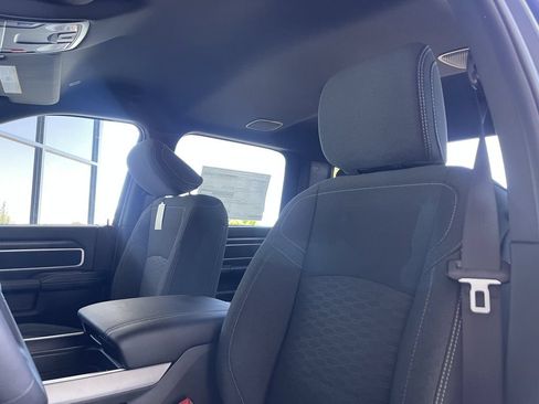 New 2026 RAM 2500 Big Horn AWD/4WD image 8