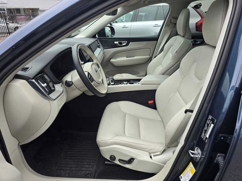 Certified 2024 Volvo XC60 T8 Plus w/ Protection Package Premier AWD/4WD image 20