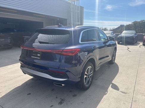 Used 2025 Audi Q5 Premium w/ Convenience Package image 6