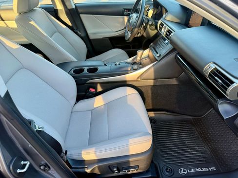 Used 2016 Lexus IS 300 AWD image 16