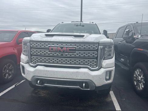 Used 2023 GMC Sierra 2500 Denali w/ Denali Ultimate Package AWD/4WD image 2