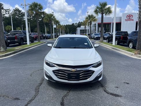 Used 2023 Chevrolet Malibu LT FWD image 3
