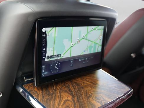 Certified 2020 Rolls-Royce Cullinan AWD/4WD image 23
