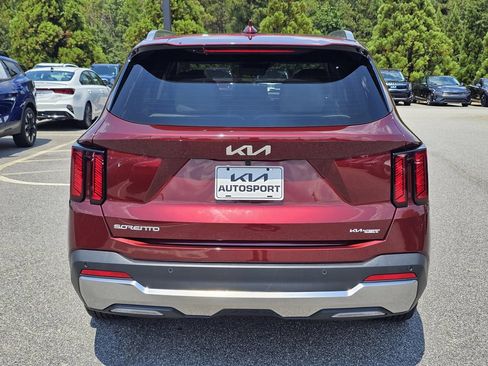 Used 2025 Kia Sorento S w/ Panoramic Sunroof Package FWD image 10