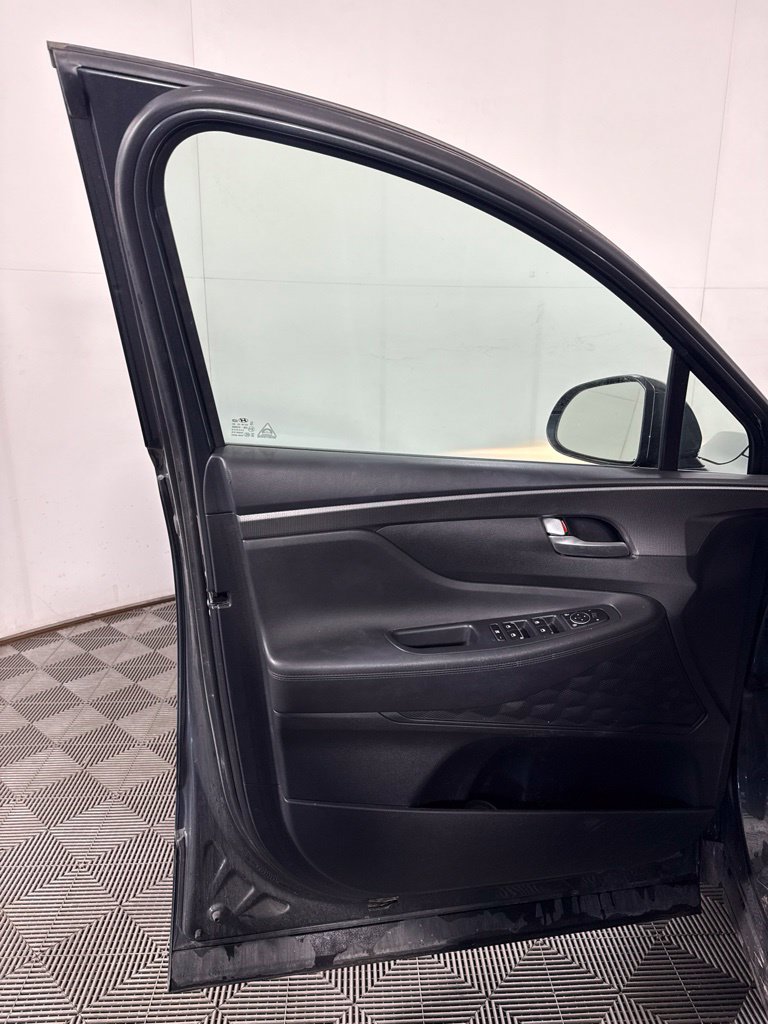 Used 2020 Hyundai Santa Fe SE AWD/4WD image 13