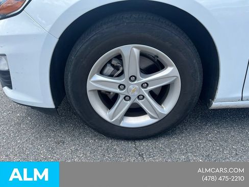 Used 2024 Chevrolet Malibu LT FWD image 3