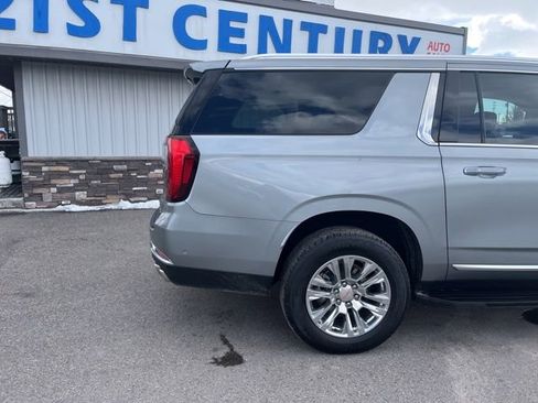 Used 2025 GMC Yukon XL Denali image 12
