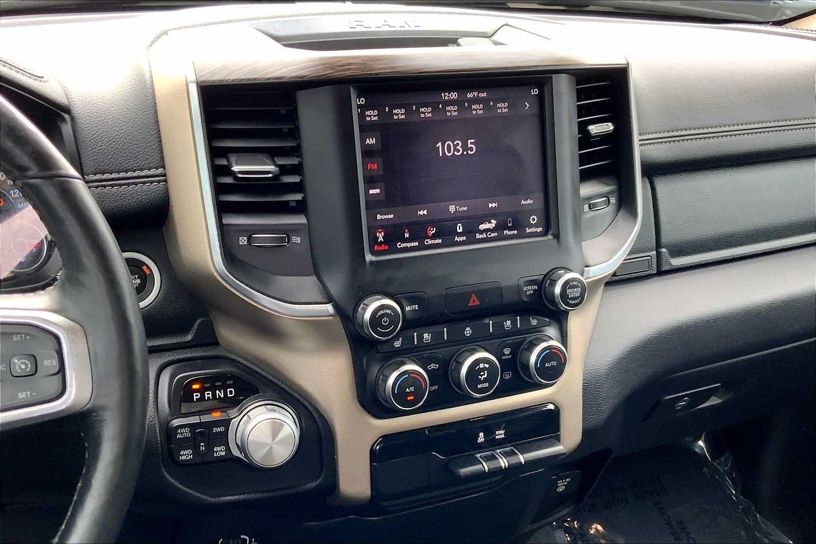 Used 2019 RAM 1500 Laramie AWD/4WD image 6