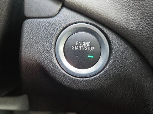 Used 2023 Chevrolet Equinox LS w/ LS Convenience Package image 19