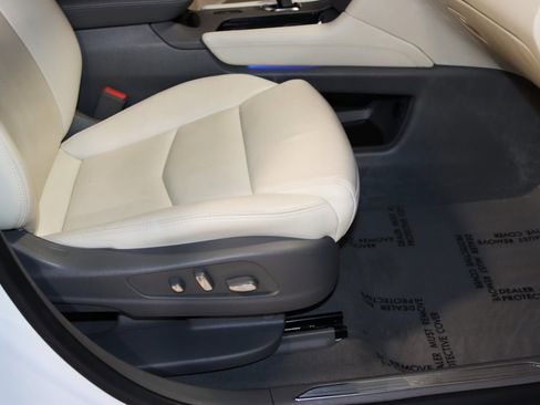 Used 2019 Cadillac XT5 Luxury image 51