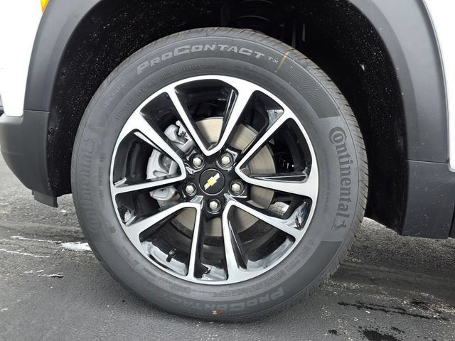 New 2026 Chevrolet TrailBlazer LT w/ LT Cold Weather Package AWD/4WD image 7