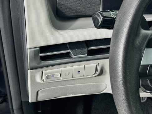 Used 2025 Hyundai Tucson SEL FWD image 17