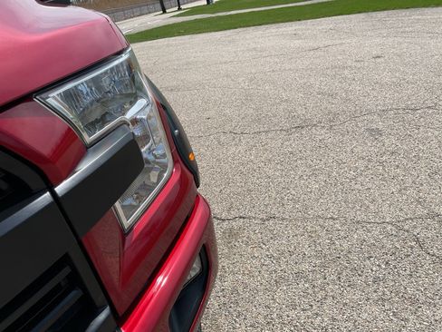 Used 2017 Ford F150 XLT w/ Equipment Group 302A Luxury AWD/4WD image 35