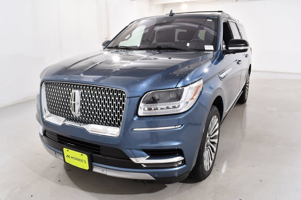 Used 2019 Lincoln Navigator L Reserve AWD/4WD image 2