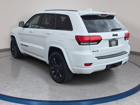 Used 2019 Jeep Grand Cherokee Altitude AWD/4WD image 8