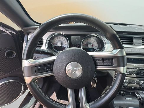 Used 2011 Ford Mustang GT Premium w/ Security Pkg RWD image 15