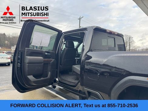 Used 2021 GMC Sierra 2500 Denali w/ Denali Ultimate Package image 19