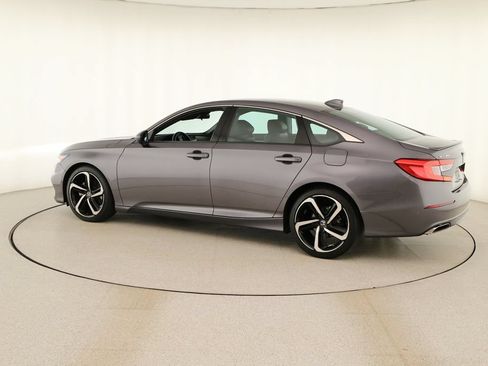 Used 2019 Honda Accord Sport image 3
