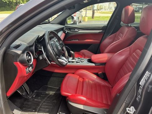 Used 2021 Alfa Romeo Stelvio Ti Sport AWD/4WD image 19