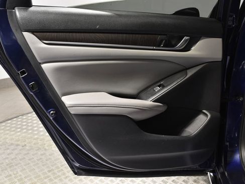 Used 2018 Honda Accord EX-L image 26