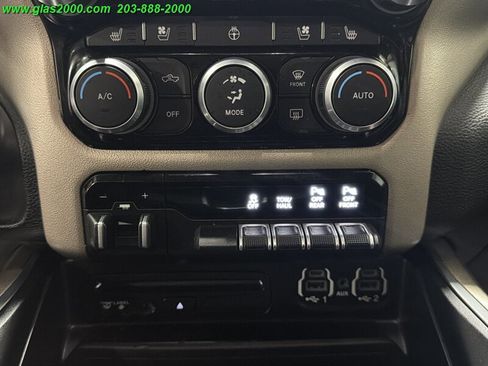 Used 2019 RAM 1500 Laramie image 29