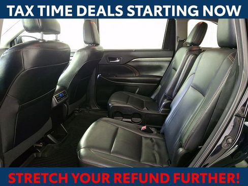 Certified 2018 Toyota Highlander Limited Platinum image 11