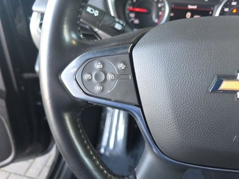 Used 2022 Chevrolet Traverse LT image 27