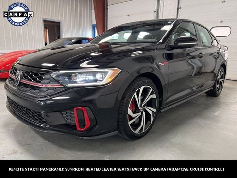 Used 2022 Volkswagen Jetta GLI Autobahn image 3