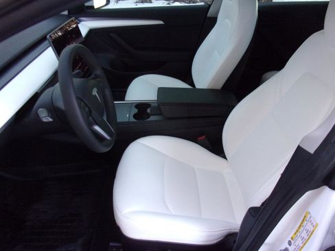 Used 2022 Tesla Model 3 Long Range image 9