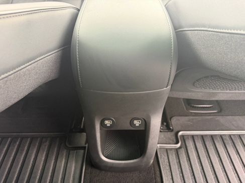 Used 2023 Hyundai Ioniq 5 Limited image 44