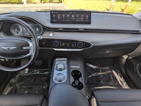 Used 2022 Genesis GV70 2.5T w/ Select Package image 16